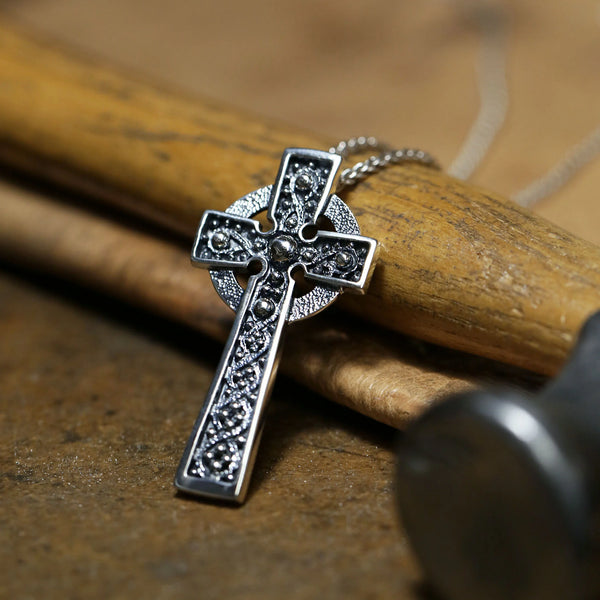 Sheila Fleet Iona pendant ( P257 / Ep257)(EP57)