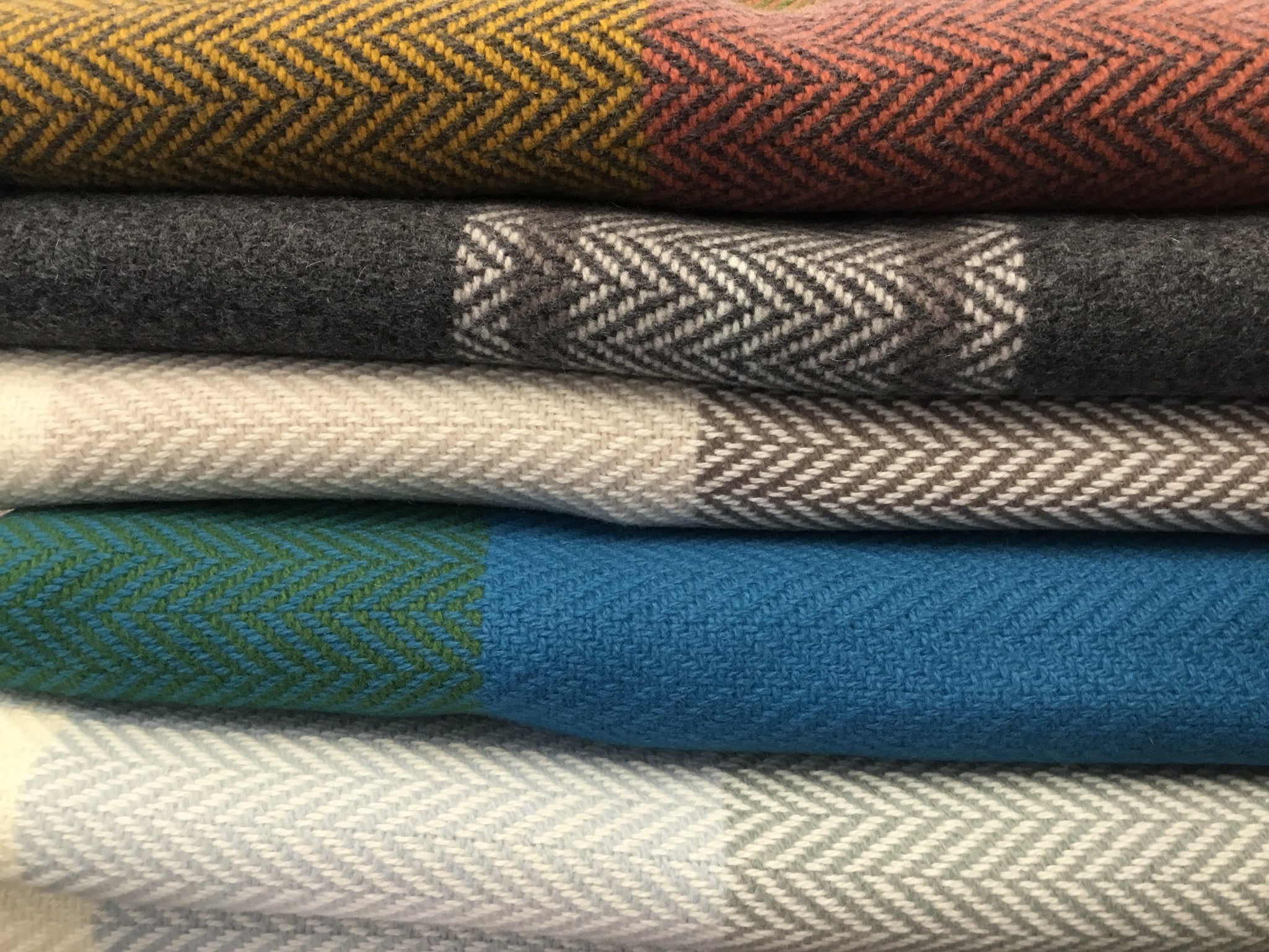 Foxford 95% wool 5% cashmere throw