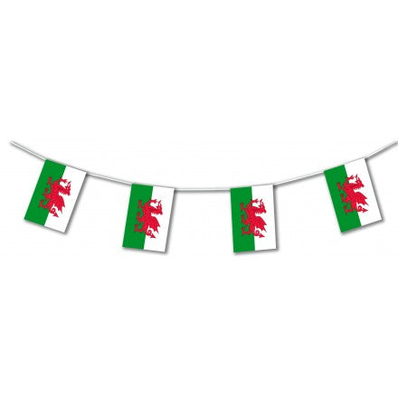 Small flag bunting